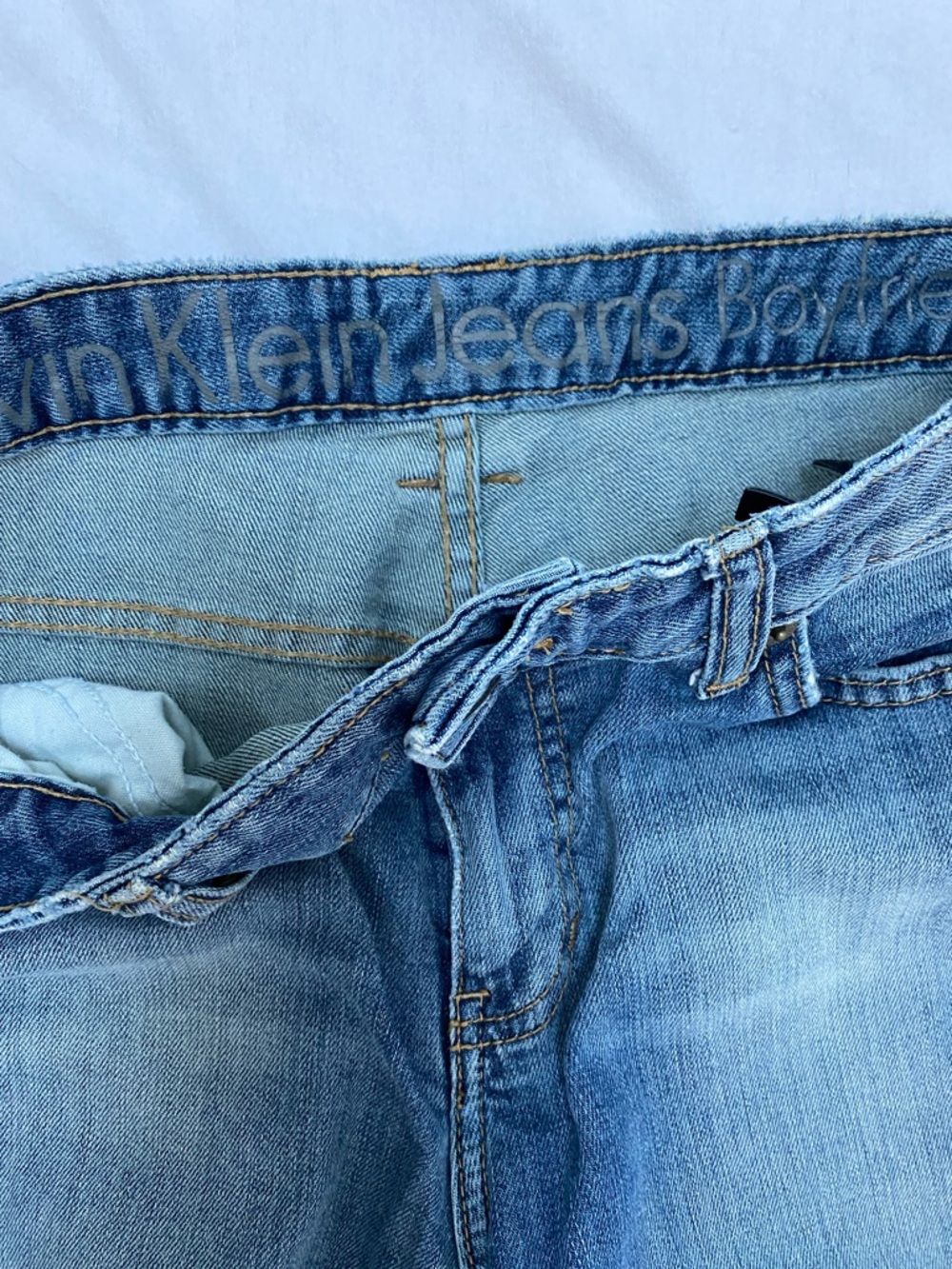 Calvin Klein Jeans Boyfriend Jean - NWOT - Picture 3 of 6